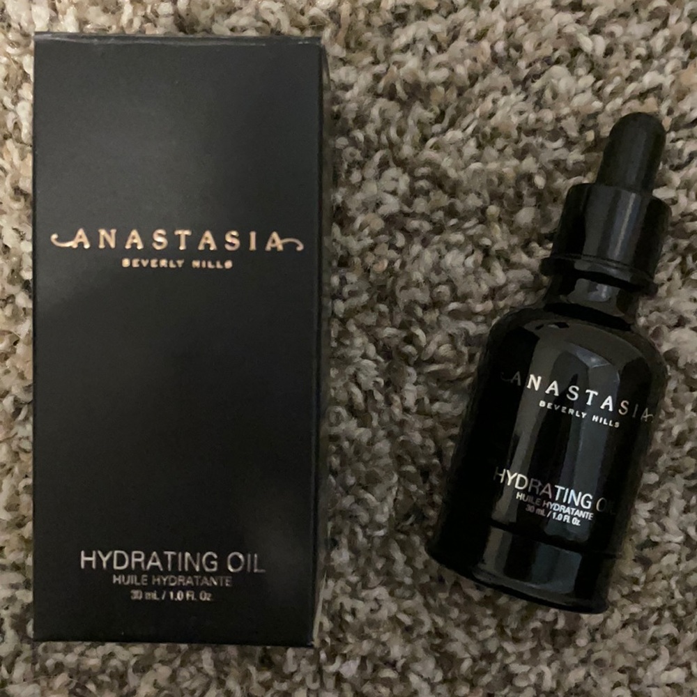 Anastasia Hydrating Oil